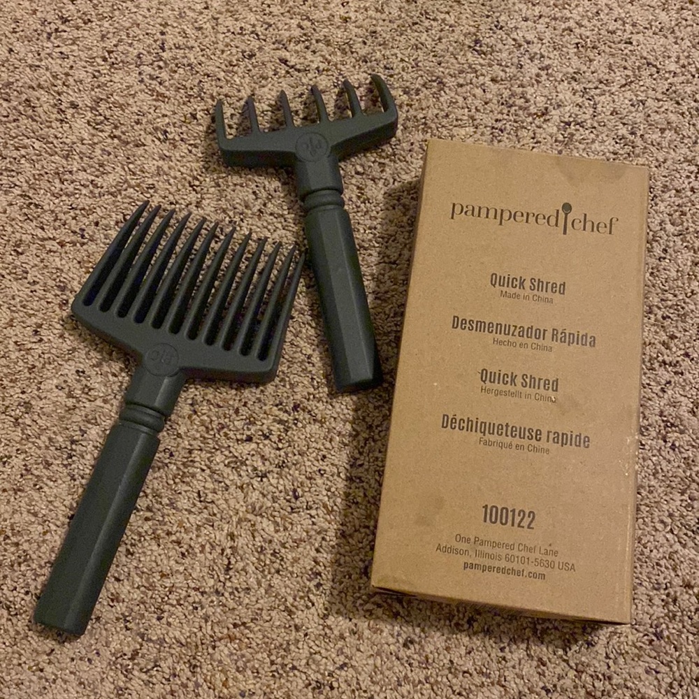 Pampered Chef Quick Shred Kitchen Tool - Never Used